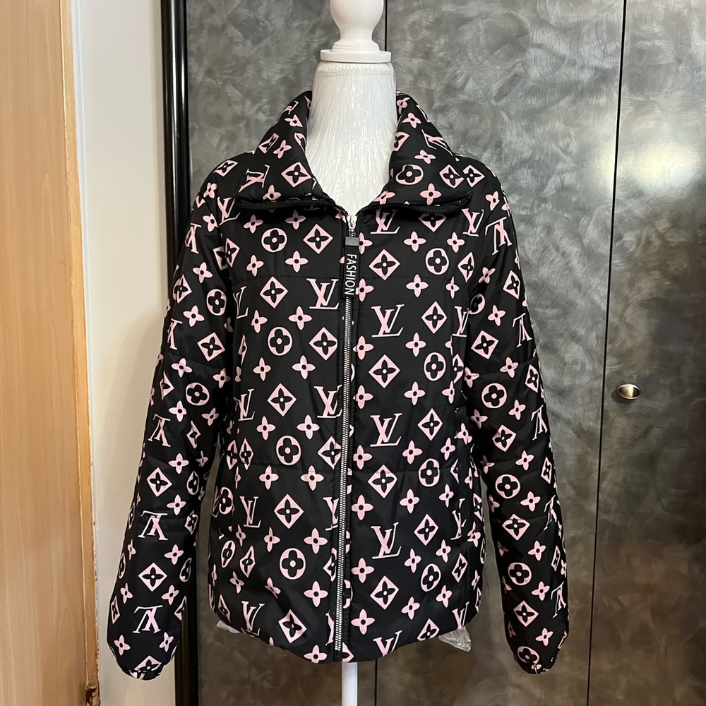 Stylish Black and Pink Women's Jacket - Picture 2 of 7